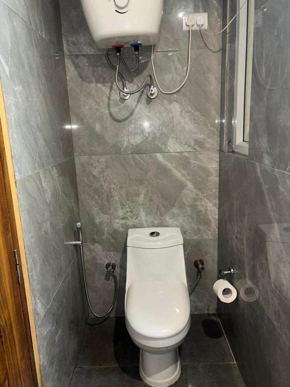 Hotel Golf View Sakura-Golf Course Road גורגאון מראה חיצוני תמונה
